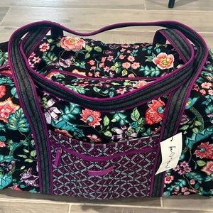 NWT CUSTOM MADE Vera Bradley large duffle.